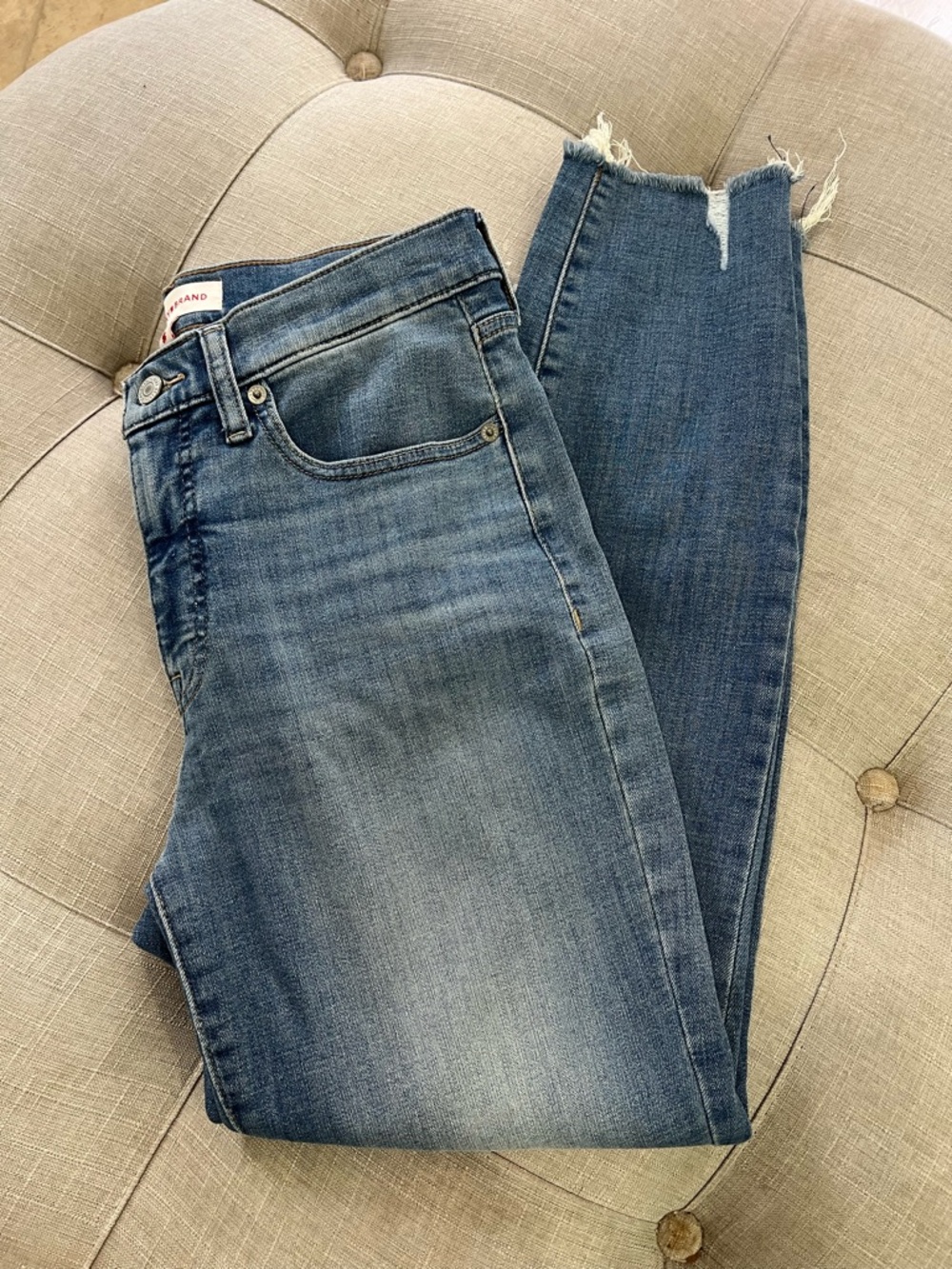 NWOT Lucky Brand Women's Medium Blue Skinny Jeans with Raw Hem